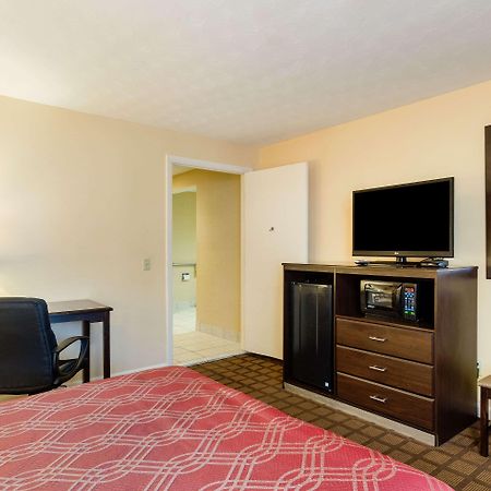Econo Lodge Boston-Малден Экстерьер фото