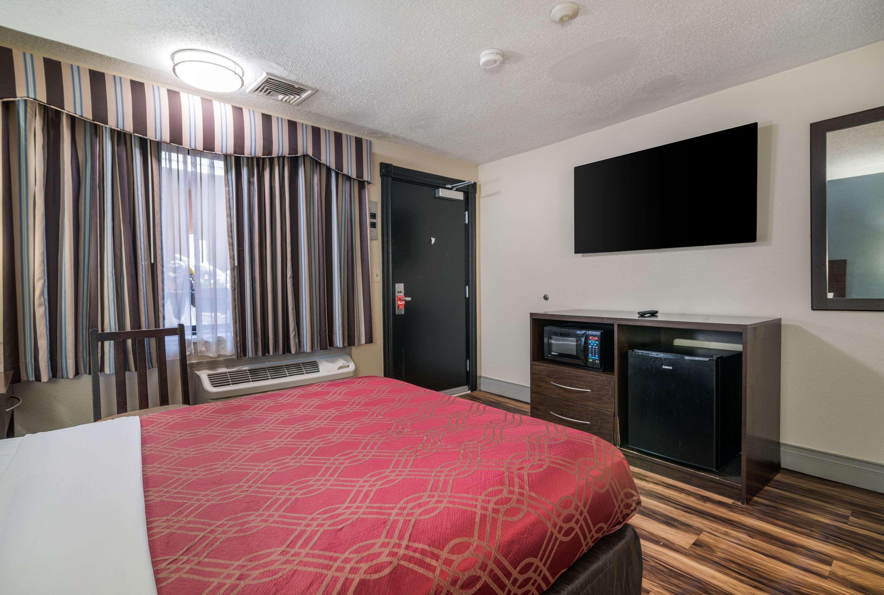 Econo Lodge Boston-Малден Экстерьер фото