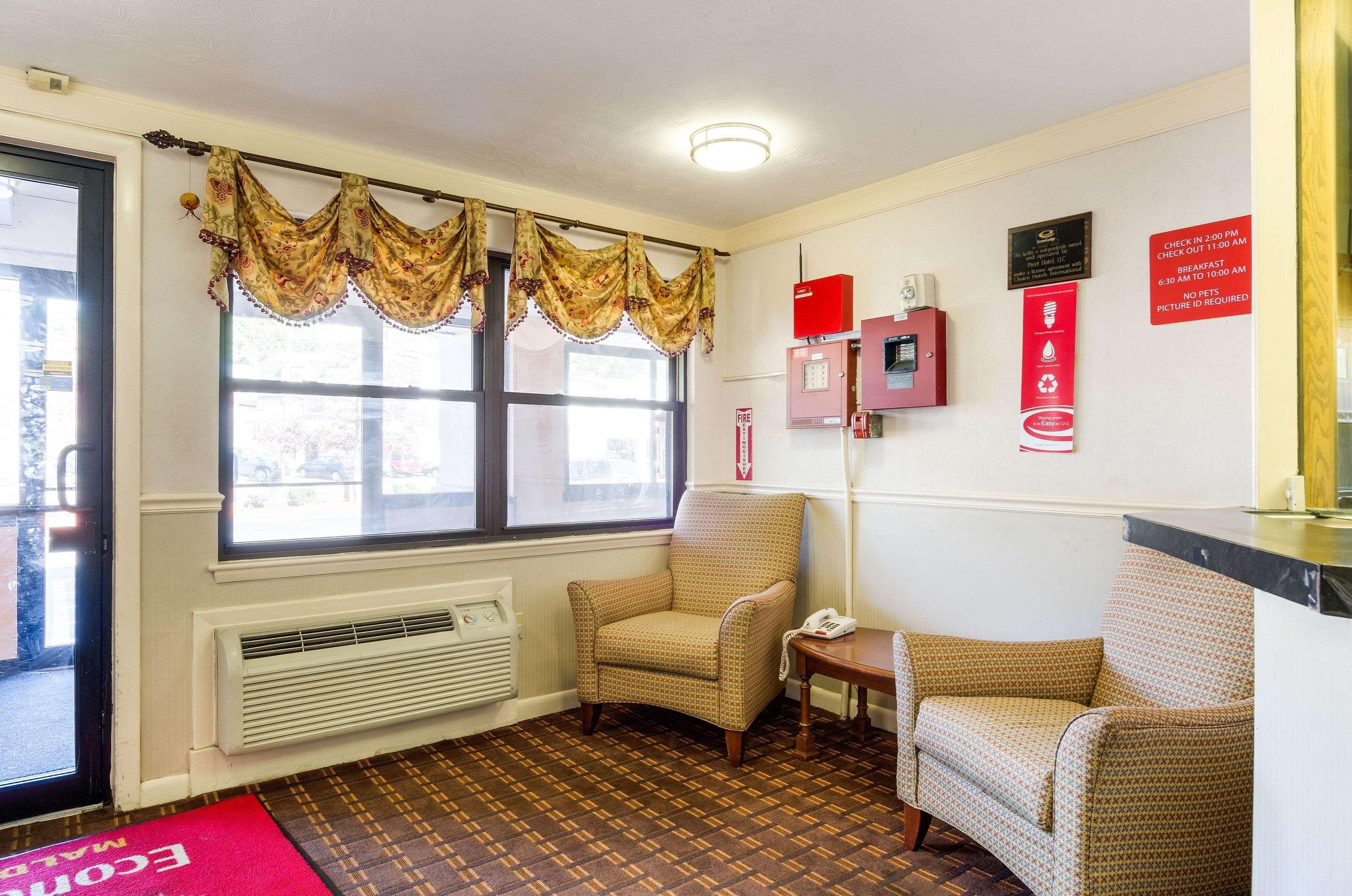 Econo Lodge Boston-Малден Экстерьер фото