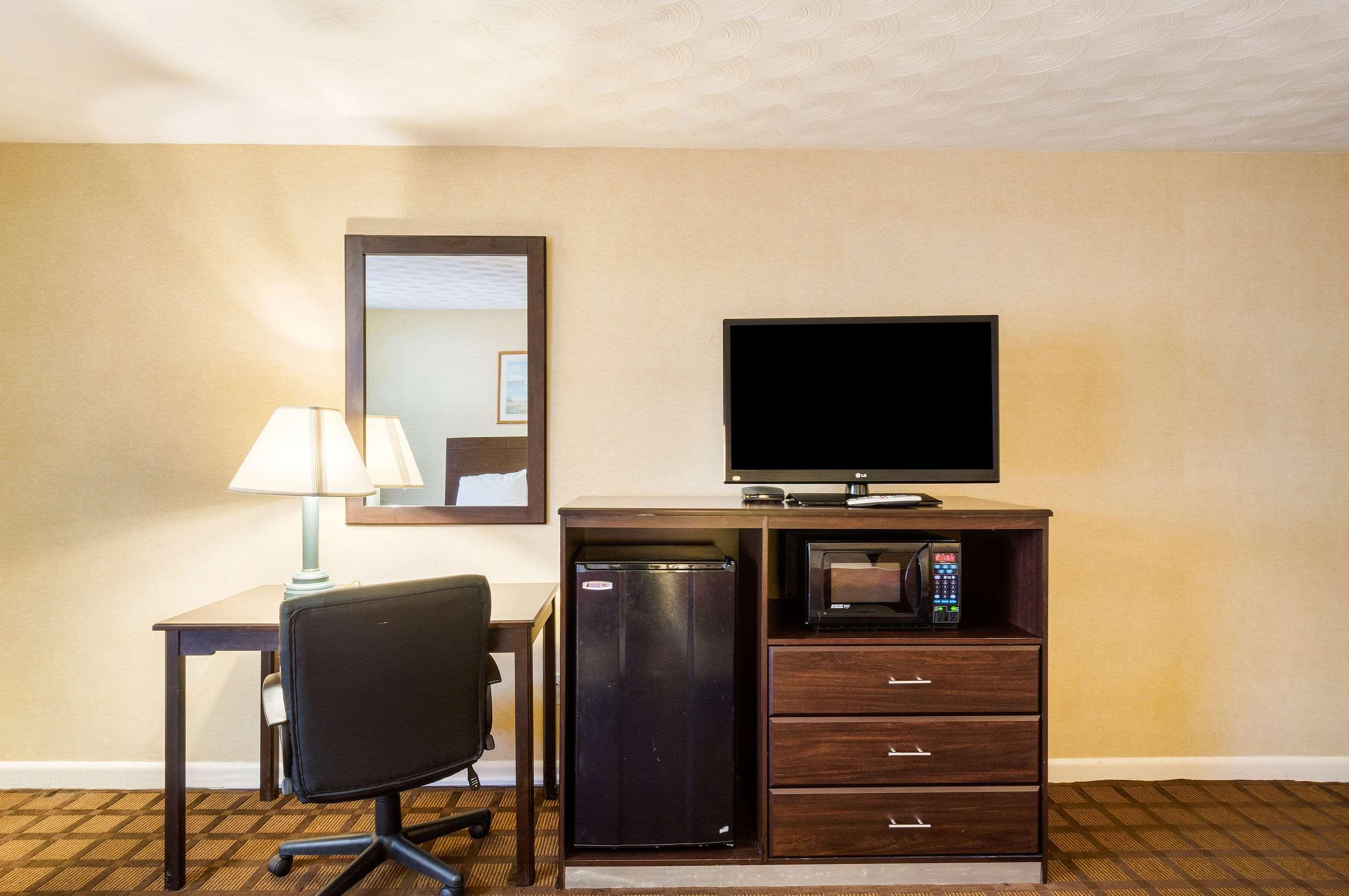 Econo Lodge Boston-Малден Экстерьер фото