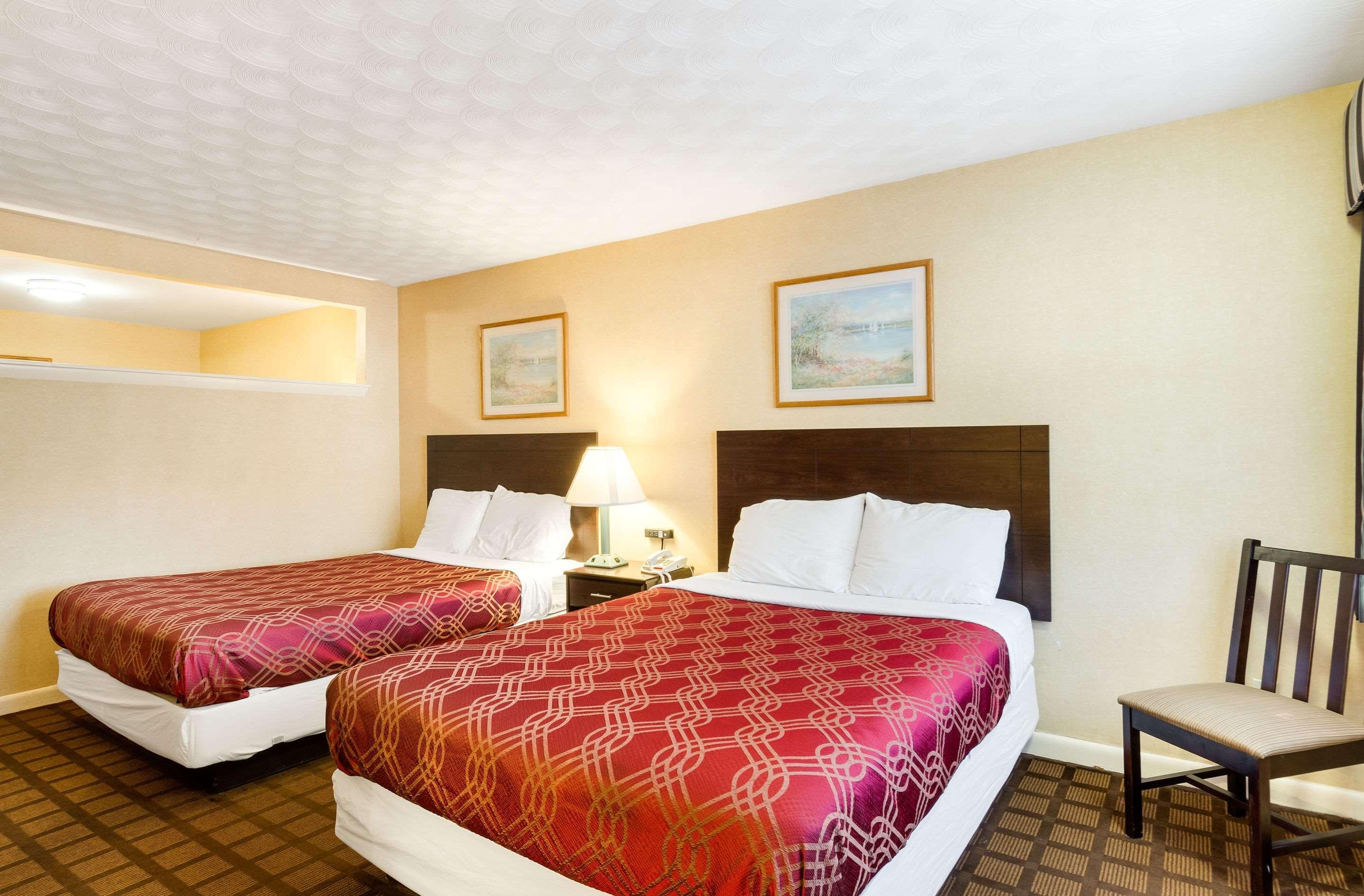 Econo Lodge Boston-Малден Экстерьер фото