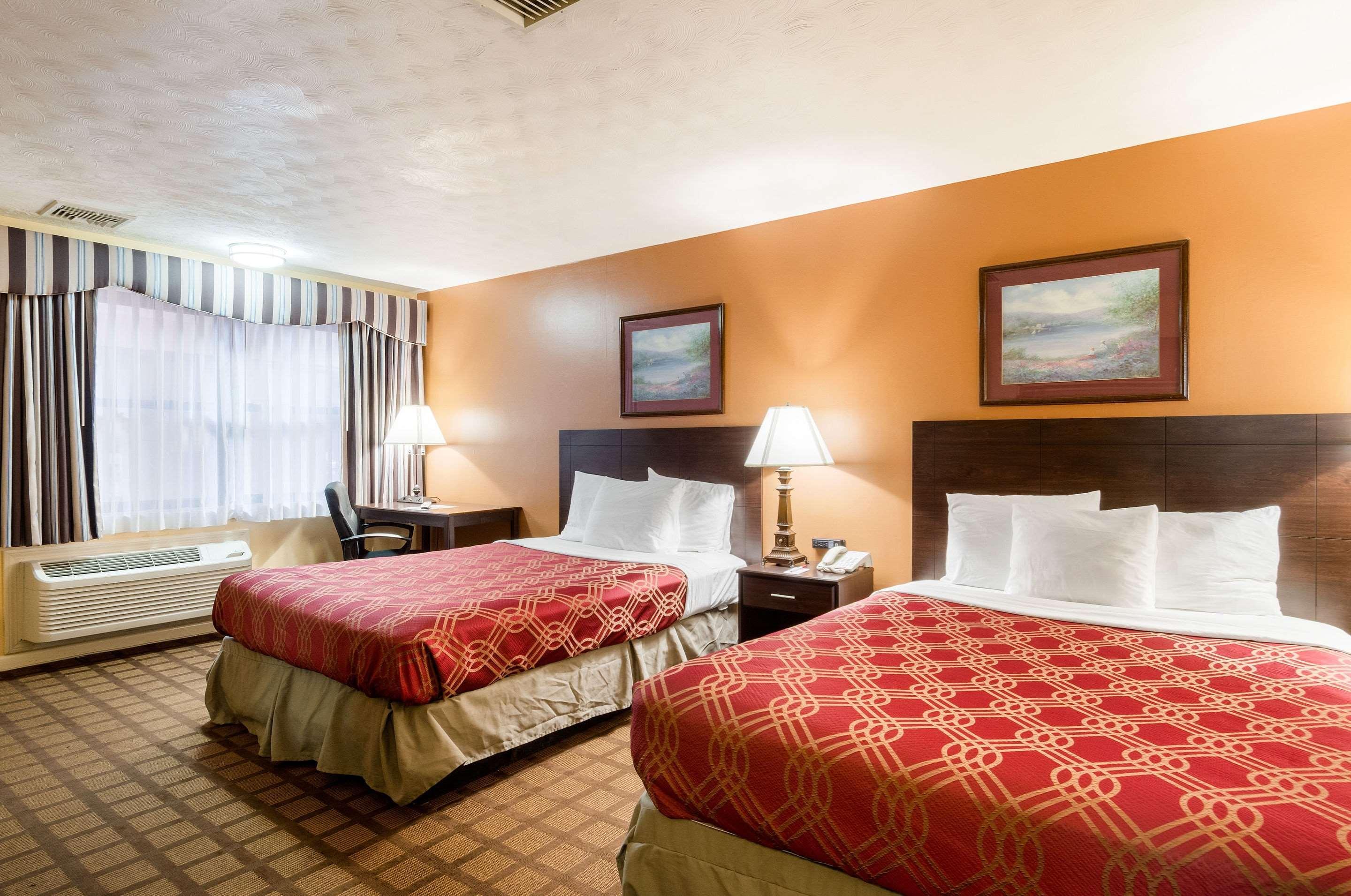 Econo Lodge Boston-Малден Экстерьер фото