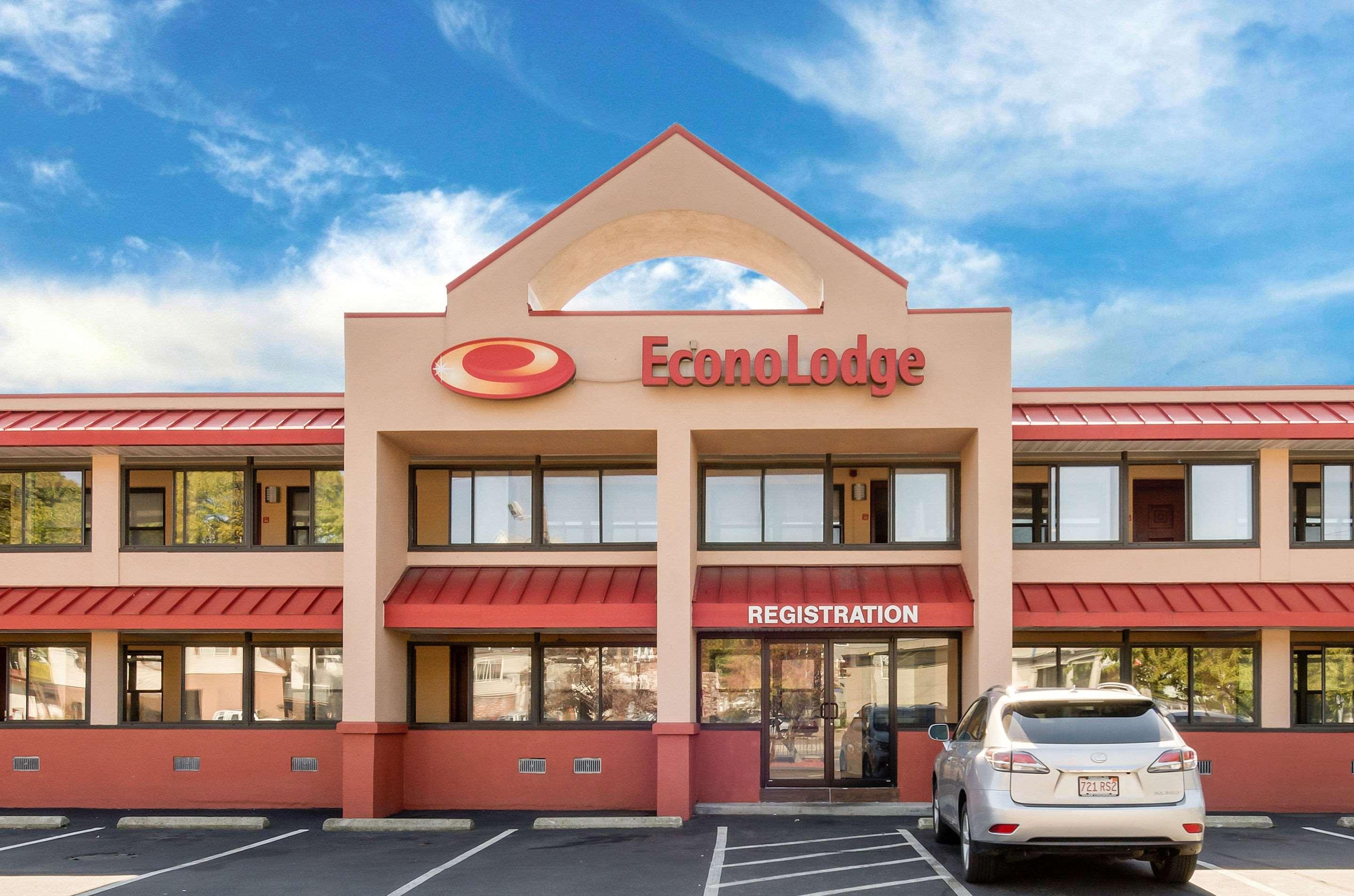 Econo Lodge Boston-Малден Экстерьер фото