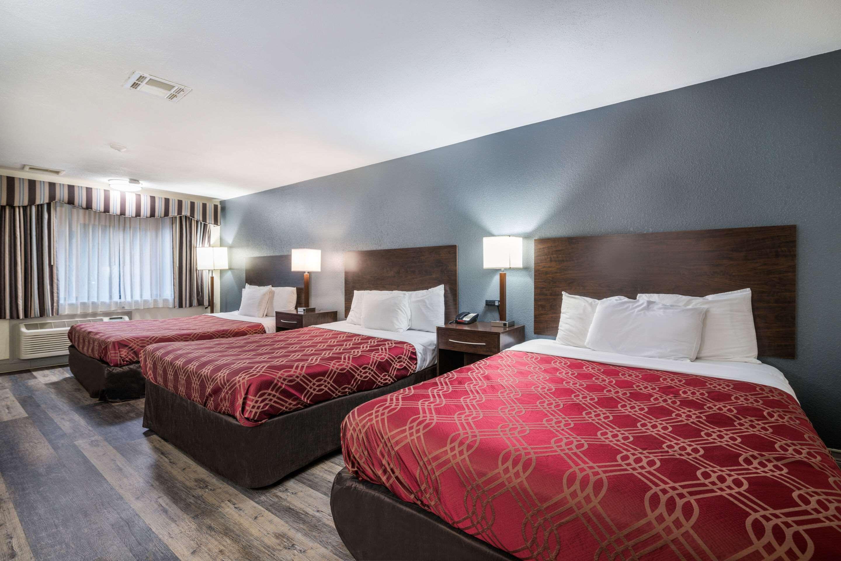 Econo Lodge Boston-Малден Экстерьер фото