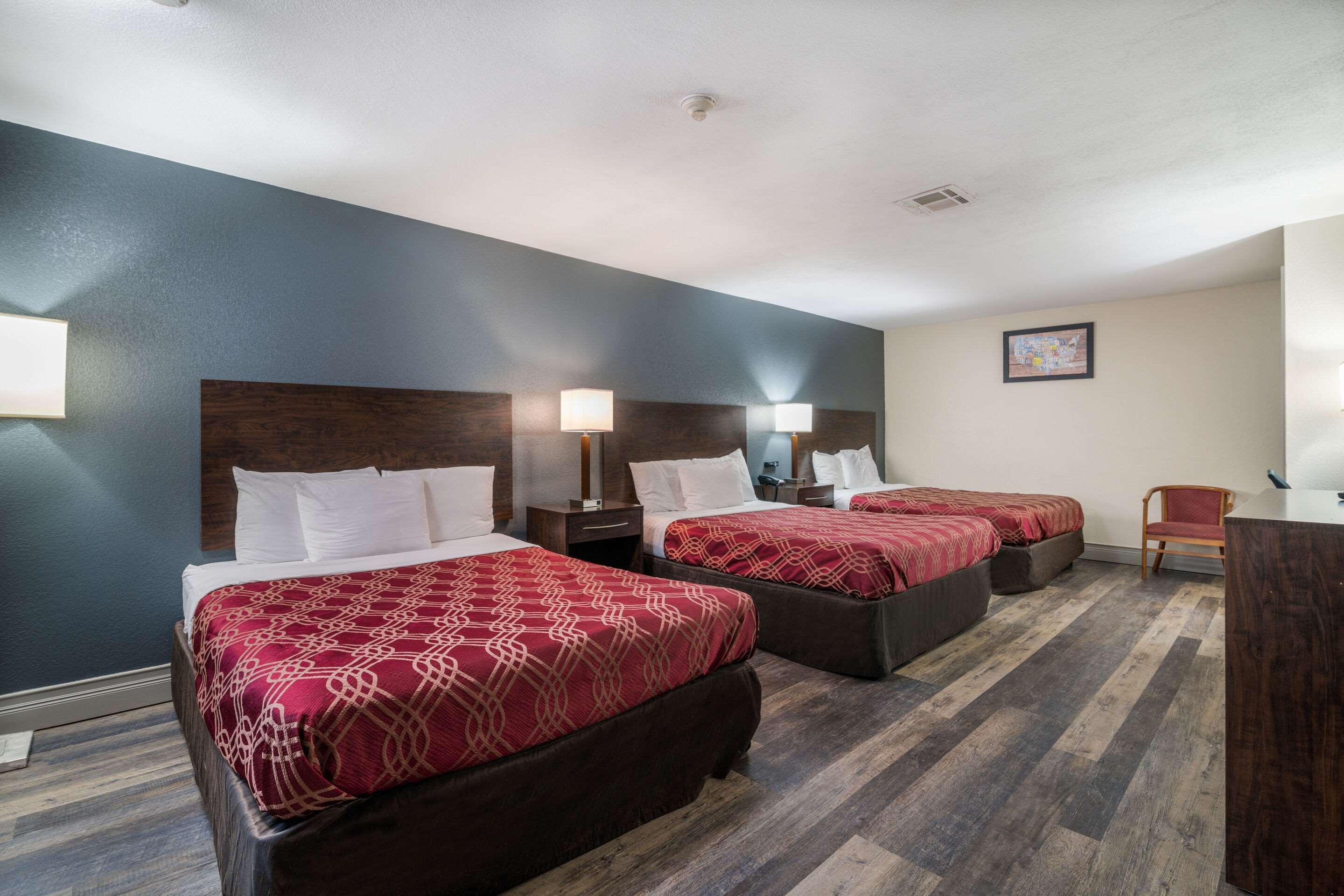 Econo Lodge Boston-Малден Экстерьер фото