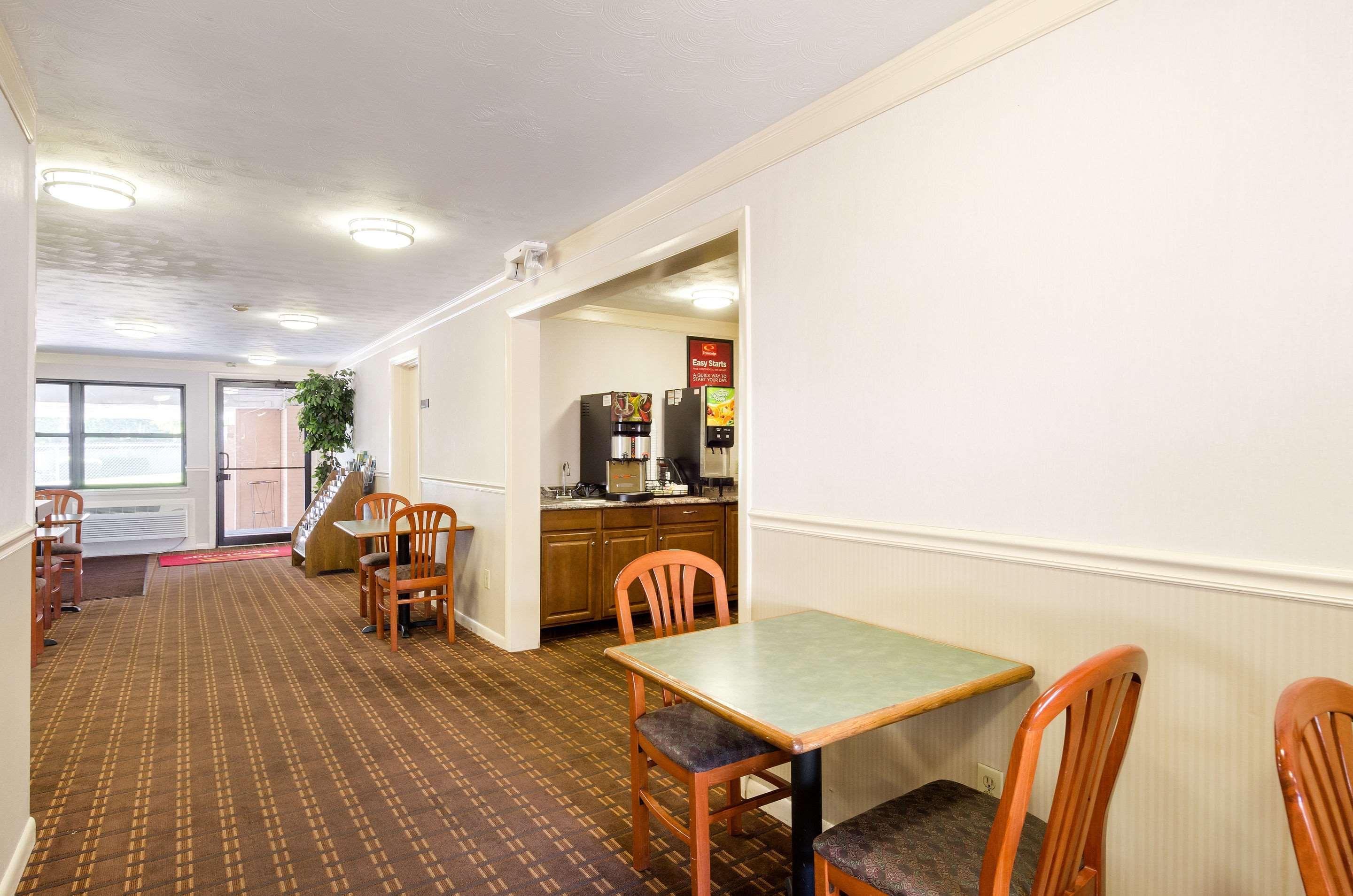Econo Lodge Boston-Малден Экстерьер фото